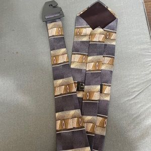 THE ARROW COMPANY TIE